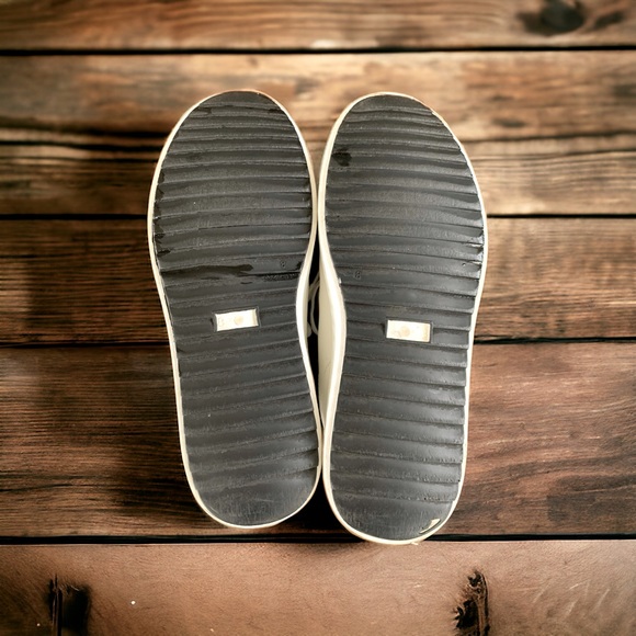 Women’s Madden Girl white sneakers - Picture 6 of 6